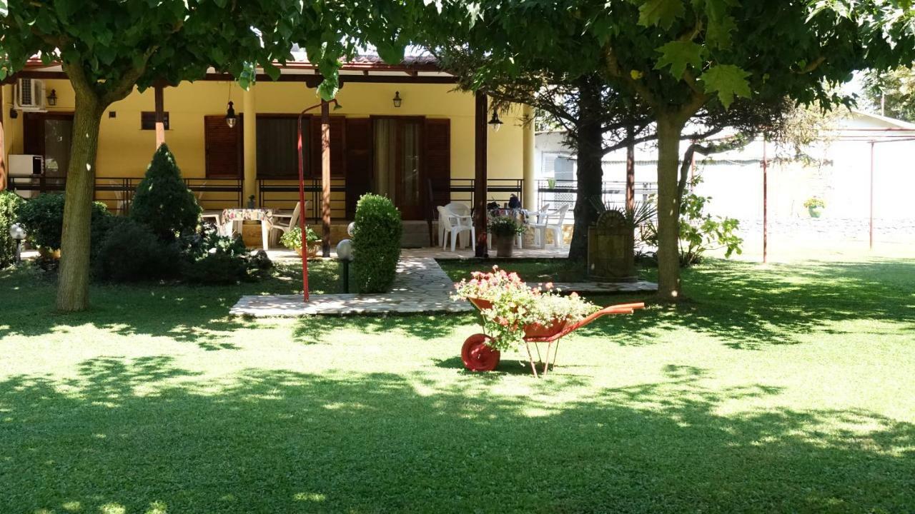 Garden Beach House Paralia Pantaleimonos Bagian luar foto